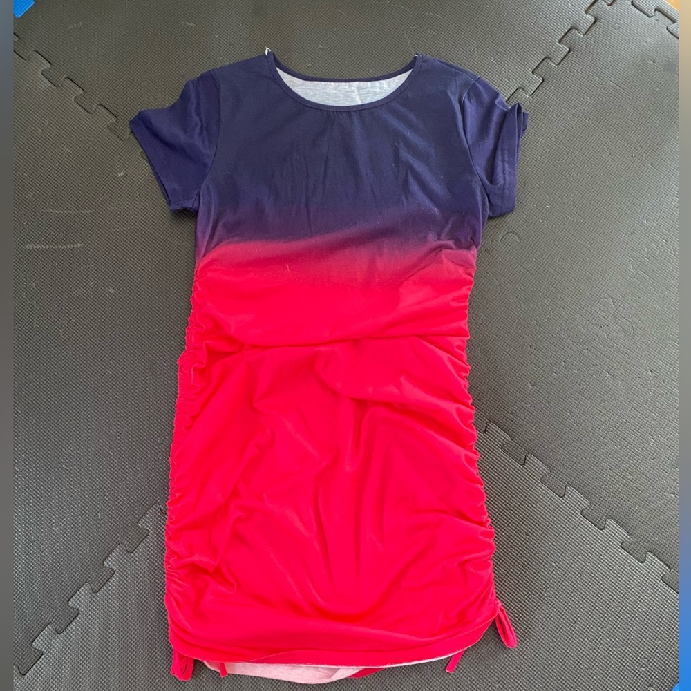 Last chance.  Pretty short sleeve tee dress, M